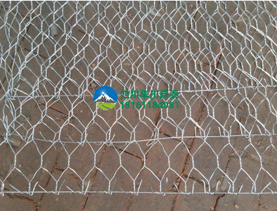 高尔凡雷诺护垫