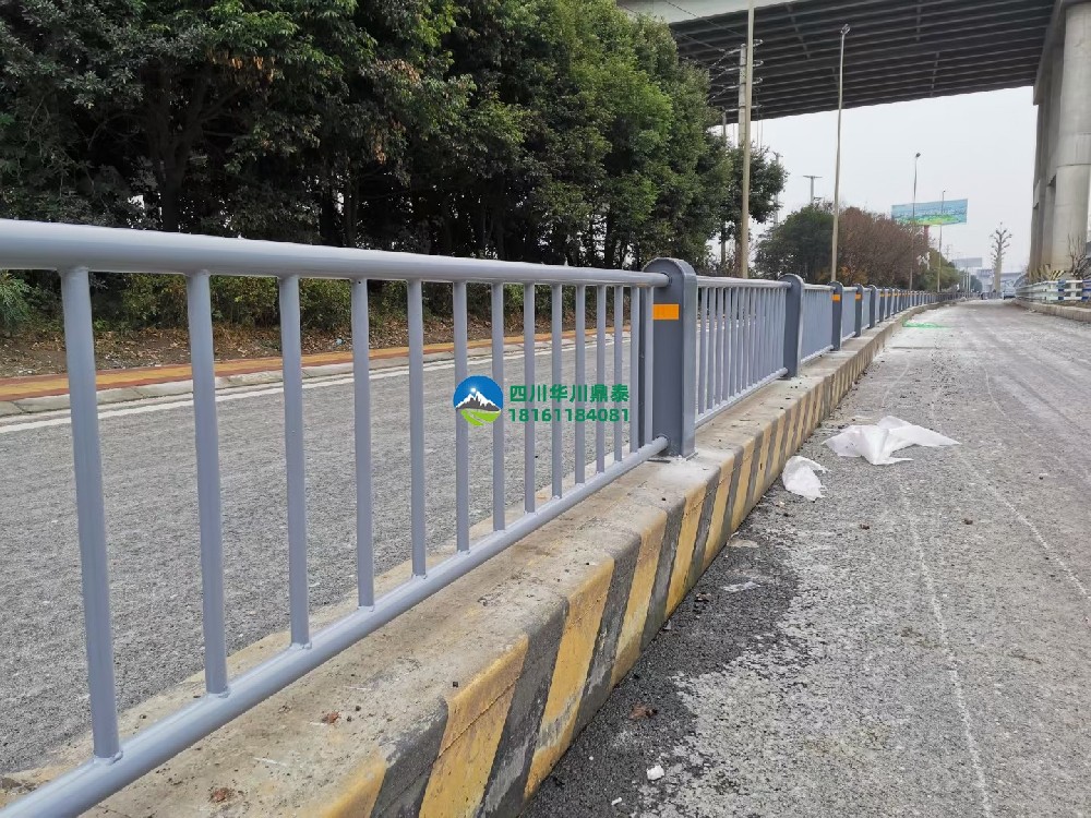 中央隔离护栏厂家